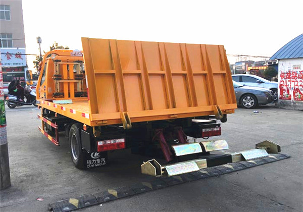 東風(fēng)多利卡藍(lán)牌一拖二清障車(chē) 東風(fēng)多利卡藍(lán)牌一拖二清障車(chē)