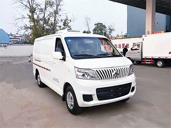 長(zhǎng)安睿行M80面包冷藏車 長(zhǎng)安睿行M80面包冷藏車