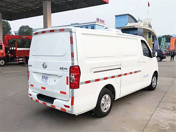 長(zhǎng)安睿行M80面包冷藏車 長(zhǎng)安睿行M80面包冷藏車