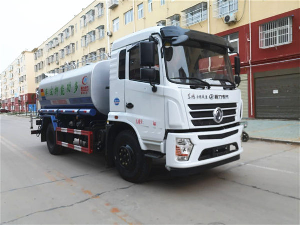 東風D3灑水車12噸霧炮車發車北京！