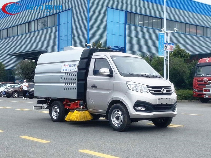 長(zhǎng)安國(guó)六3方掃路車