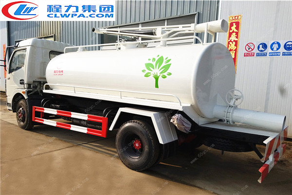 東風(fēng)多利卡8方吸糞車