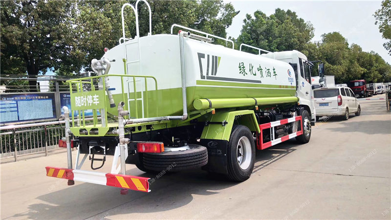 國(guó)六東風(fēng)天錦14噸灑水車