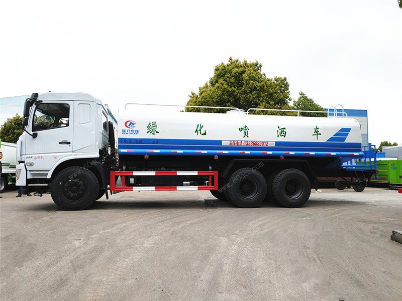 東風D3后雙橋灑水車