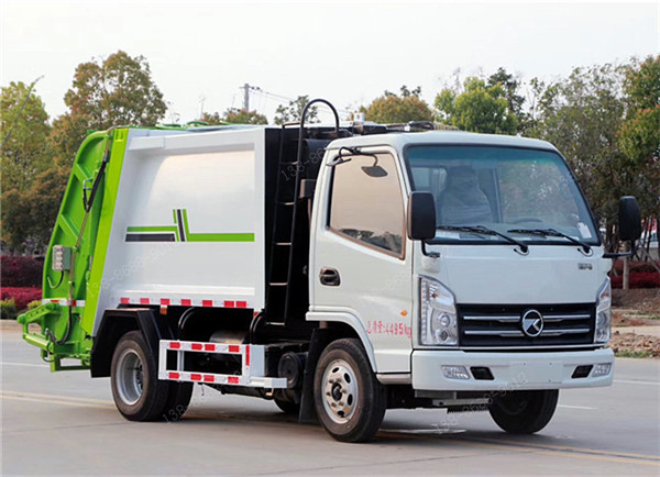 國(guó)六凱馬藍(lán)牌壓縮垃圾車(chē)