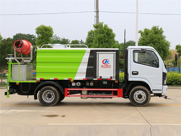 東風(fēng)福瑞卡藍(lán)牌抑塵車