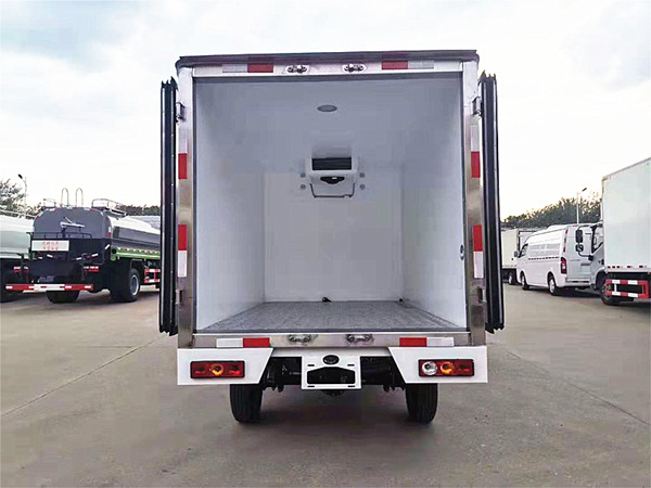 福田祥菱國(guó)六藍(lán)牌冷藏車